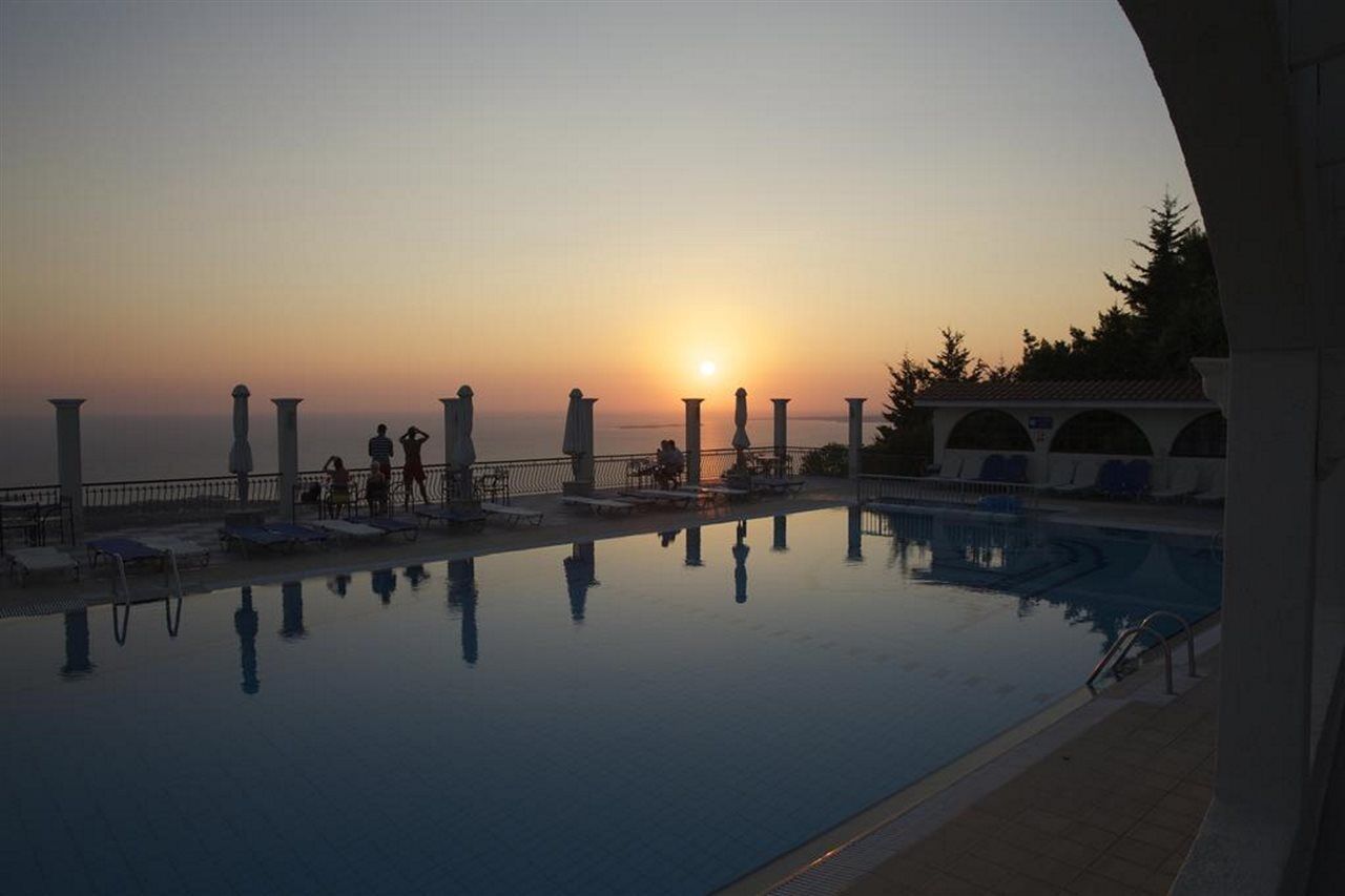 Mouikis Sun Village Lakithra Экстерьер фото